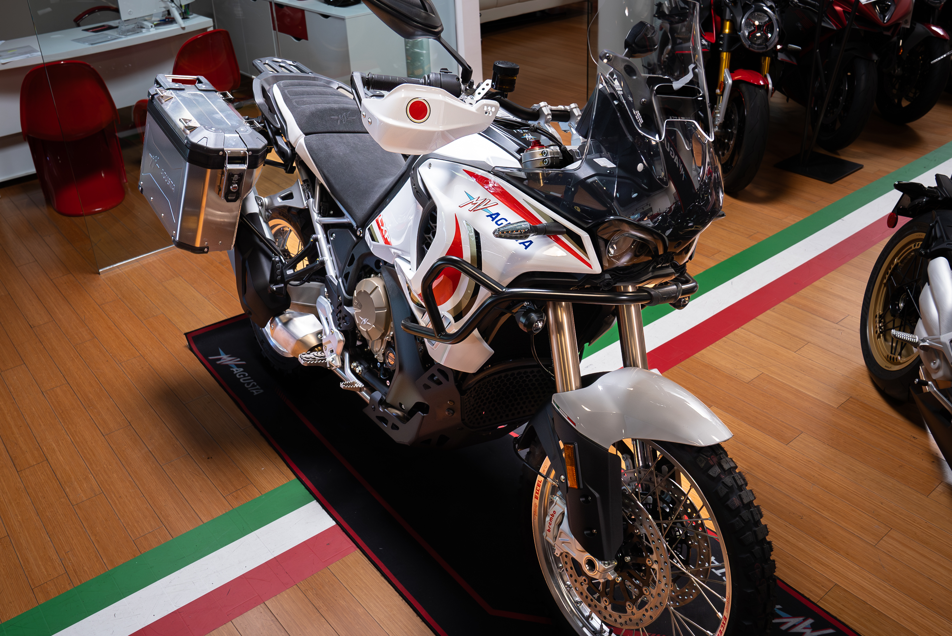 2024 MV Agusta LXP Orioli Edizione Limitata 2024 MV Agusta LXP Orioli Edizione Limitata
