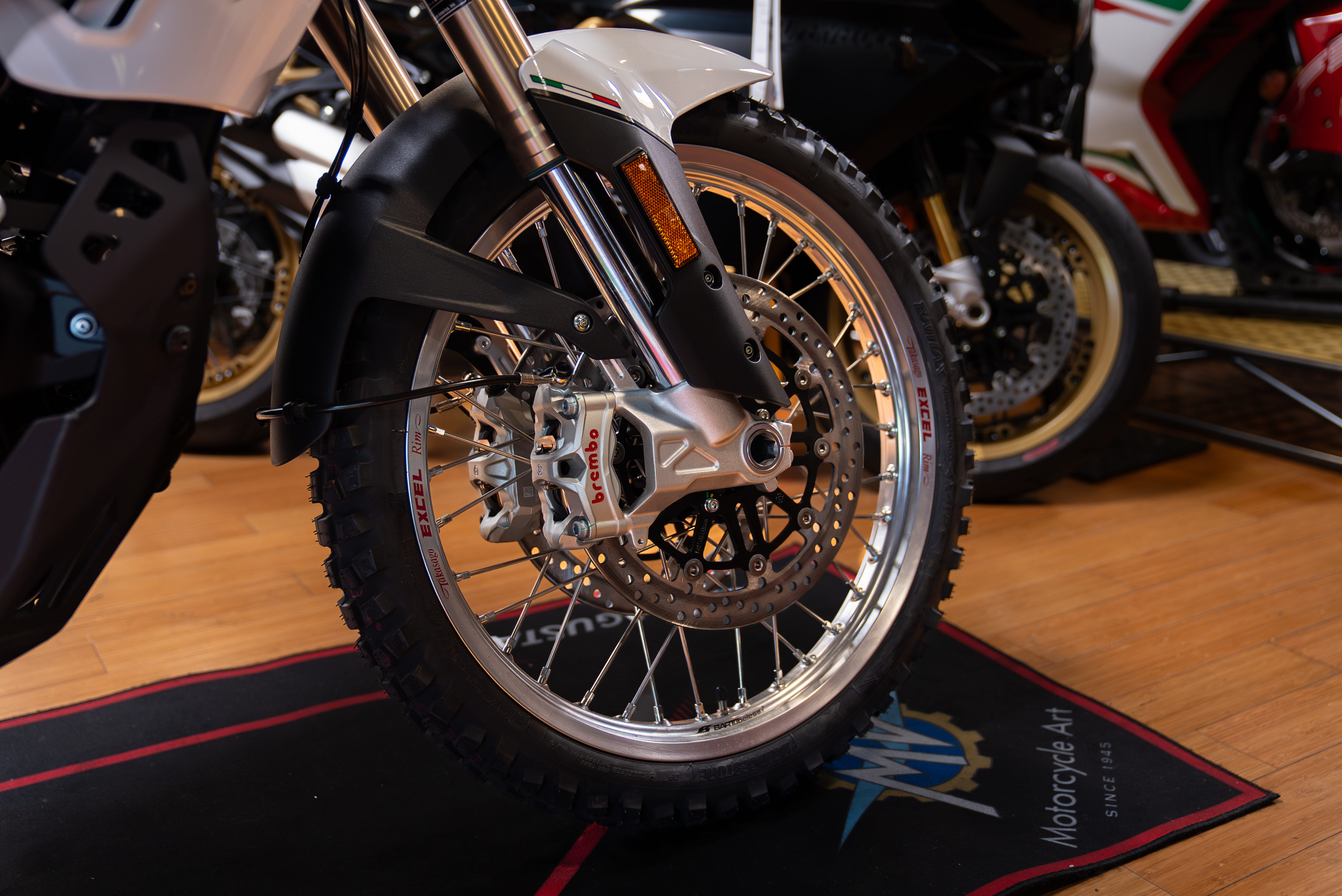 2024 MV Agusta LXP Orioli Edizione Limitata 2024 MV Agusta LXP Orioli Edizione Limitata