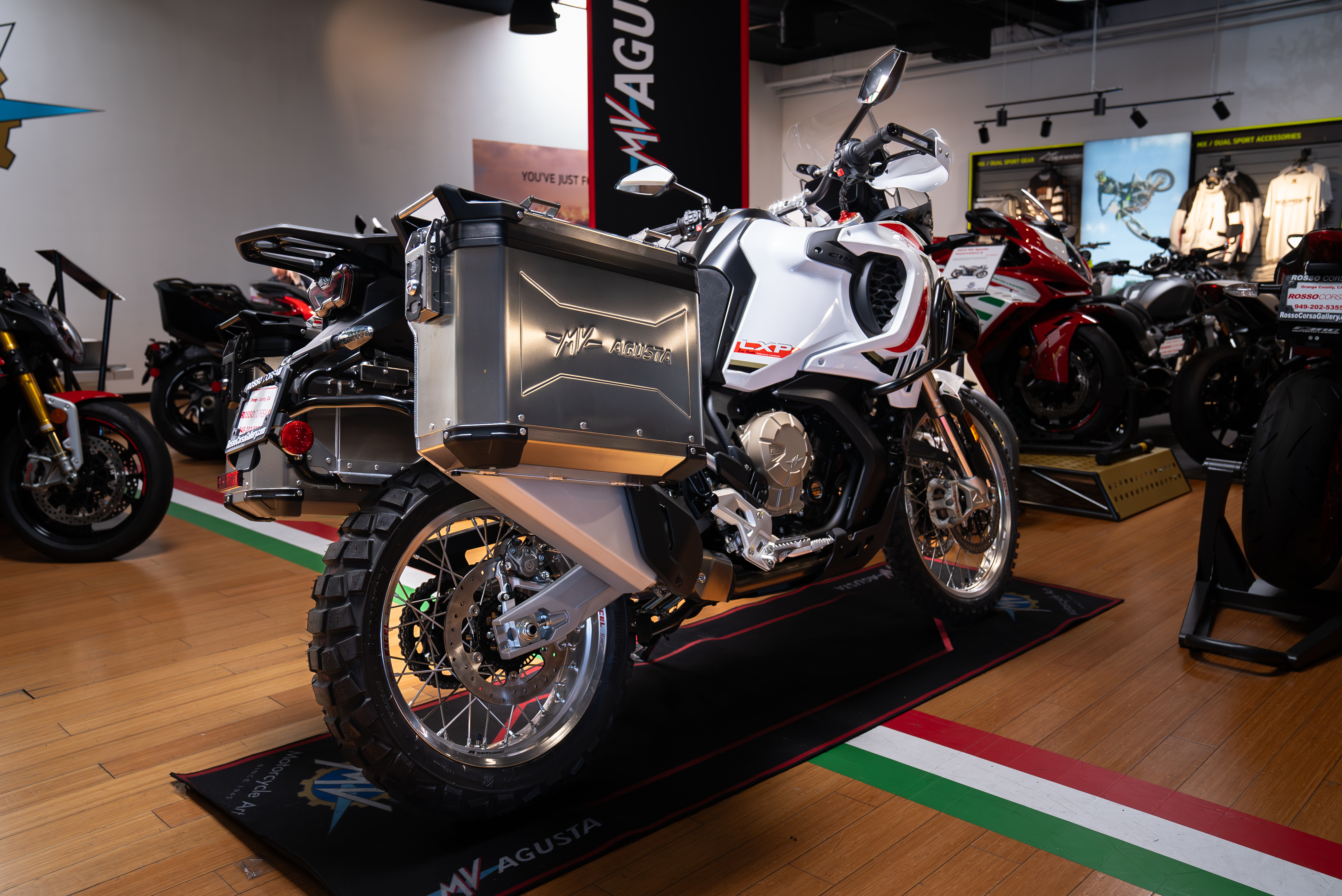 2024 MV Agusta LXP Orioli Edizione Limitata 2024 MV Agusta LXP Orioli Edizione Limitata