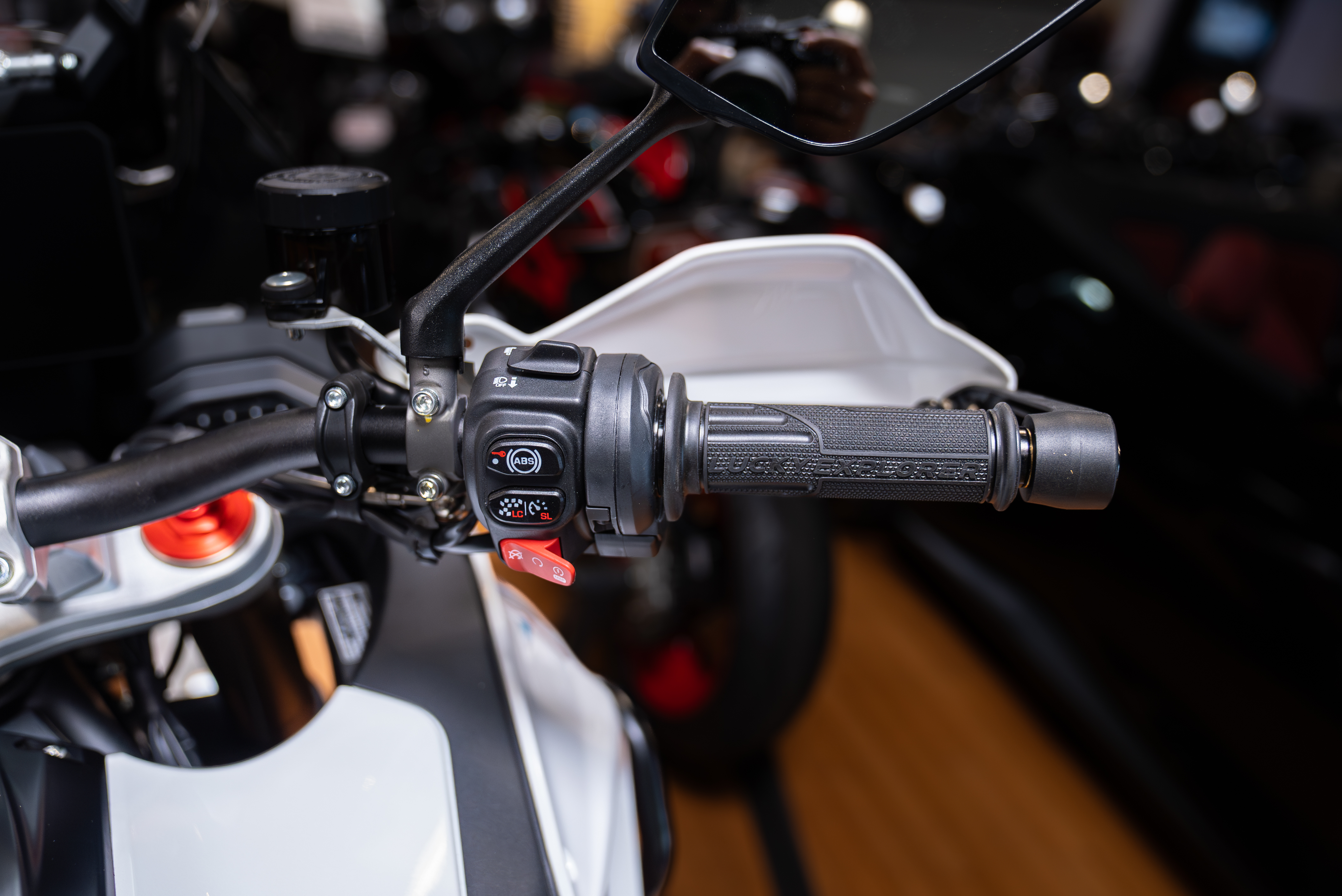 2024 MV Agusta LXP Orioli Edizione Limitata 2024 MV Agusta LXP Orioli Edizione Limitata