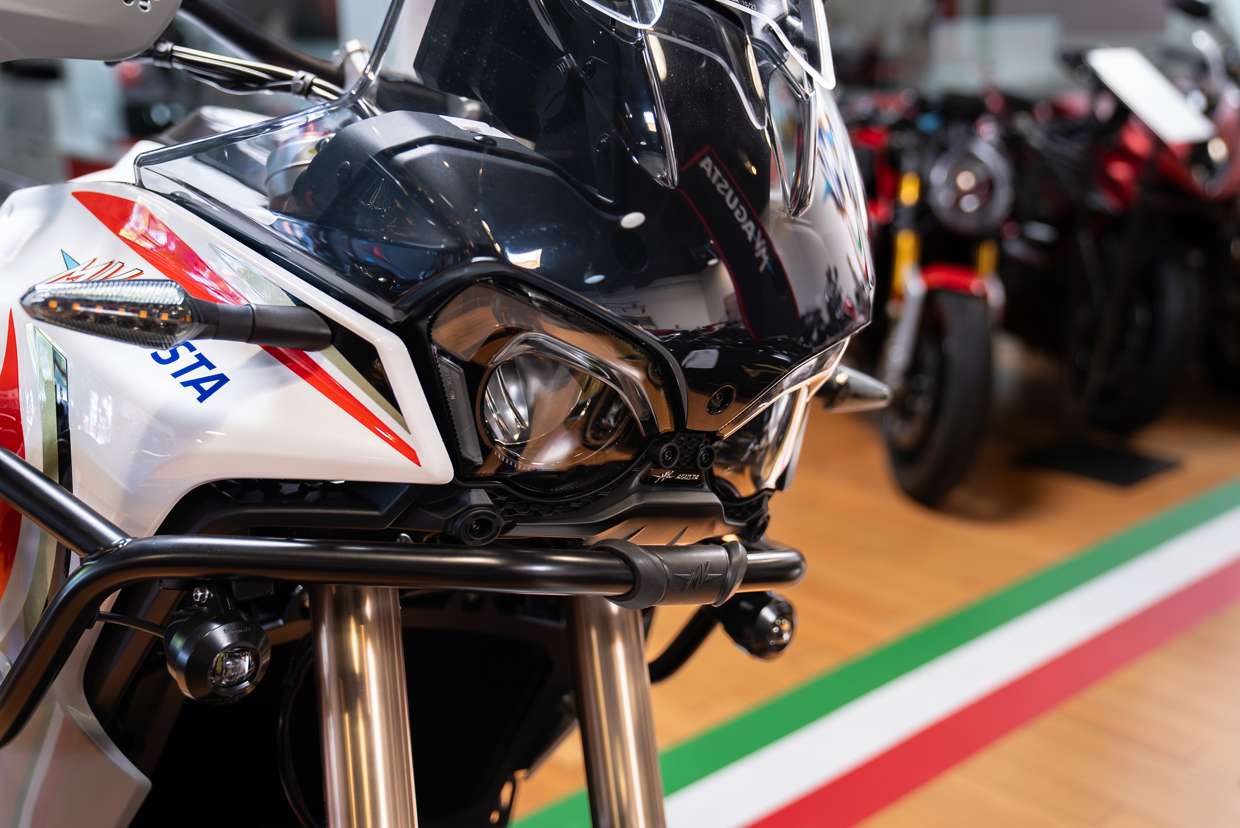 2024 MV Agusta LXP Orioli Edizione Limitata 2024 MV Agusta LXP Orioli Edizione Limitata