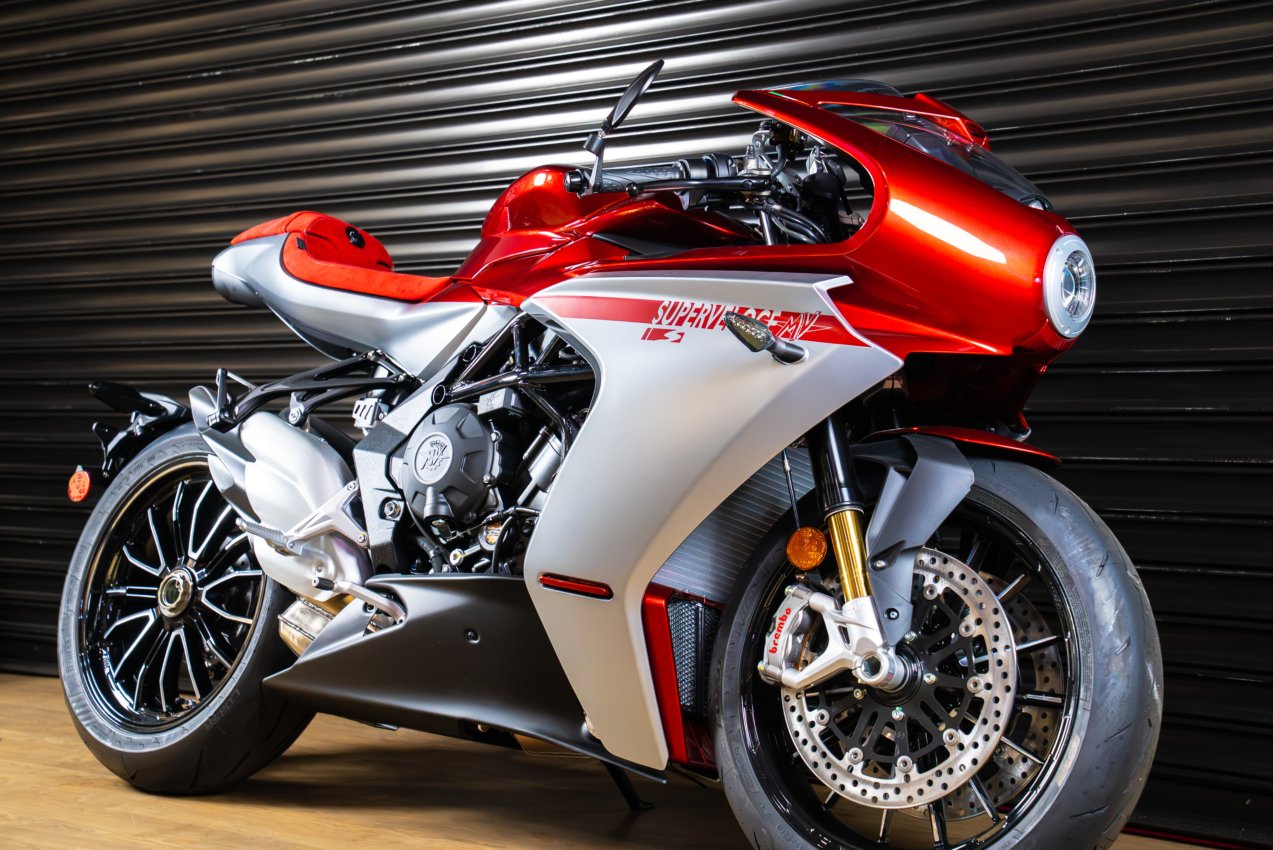 2025 MV Agusta Superveloce S OTTANTESIMO 2025 MV Agusta Superveloce S OTTANTESIMO