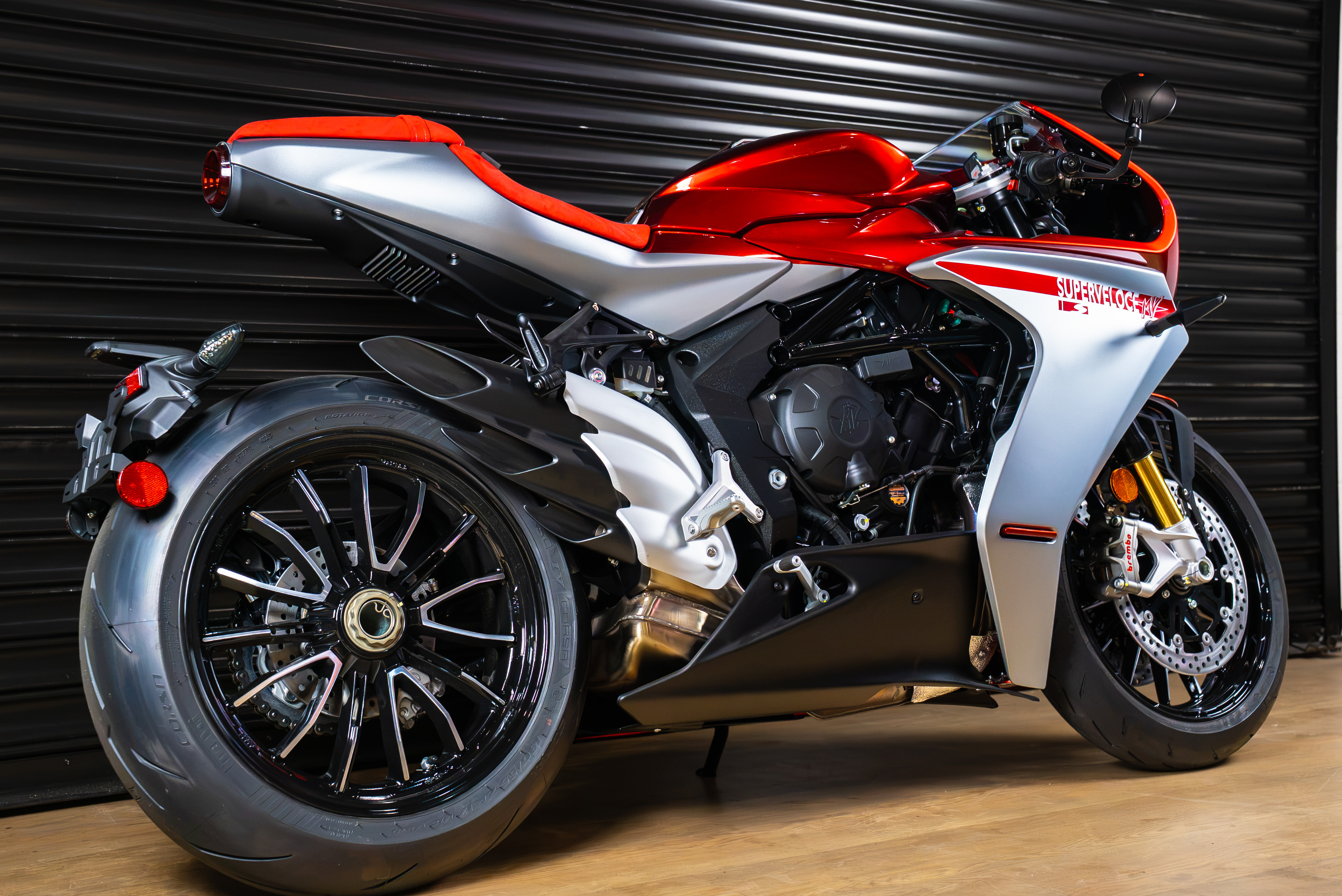 2025 MV Agusta Superveloce S OTTANTESIMO 2025 MV Agusta Superveloce S OTTANTESIMO