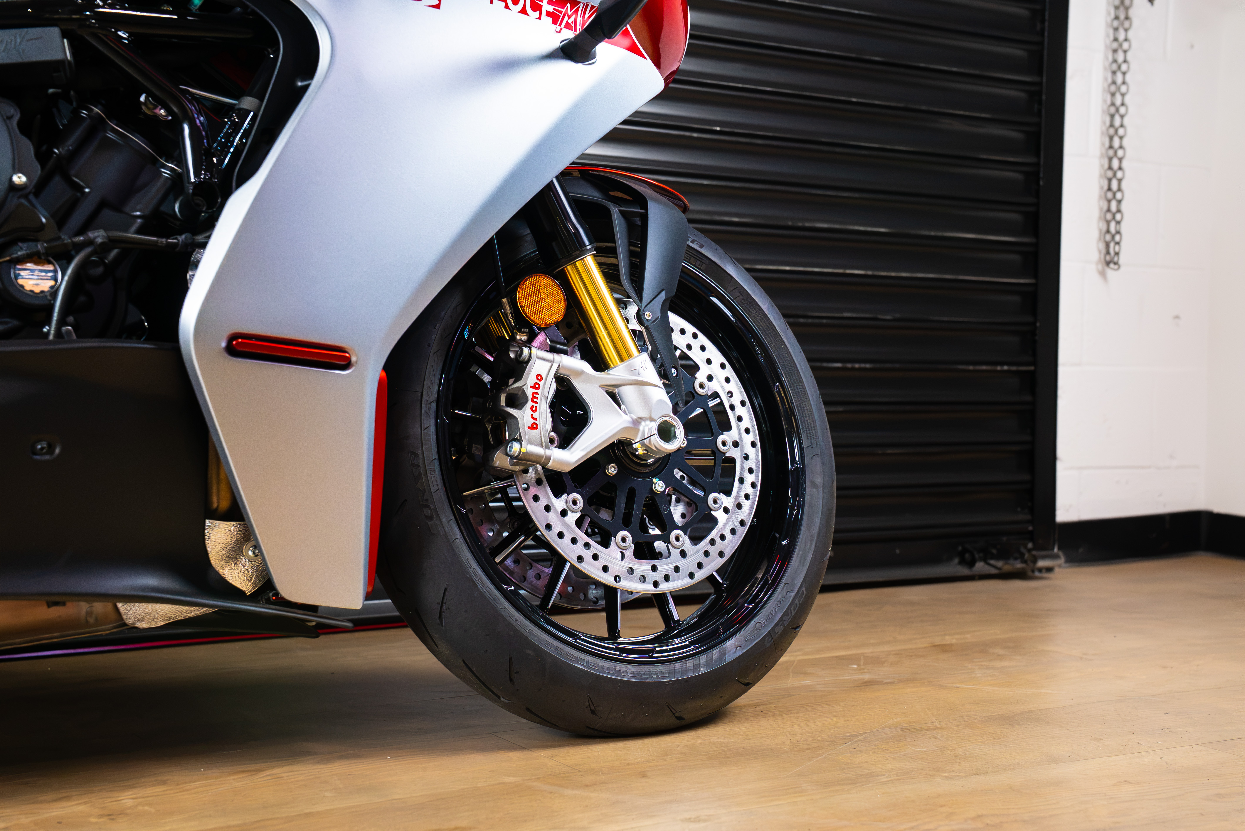2025 MV Agusta Superveloce S OTTANTESIMO 2025 MV Agusta Superveloce S OTTANTESIMO